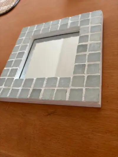 Miroir en mosaïque, View more