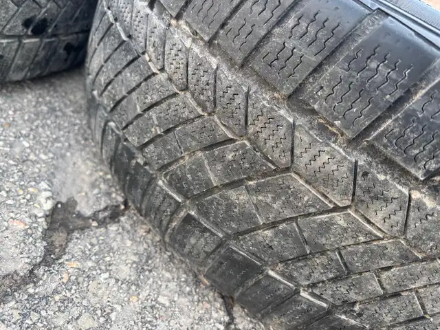 OEM 18"BMW(5x120)+225/45/R18 Conti snows–4/3 Series/X1/Countryma in Tires & Rims in Oakville / Halton Region - Image 5