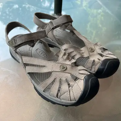 women’s 11 keen sandals, View more