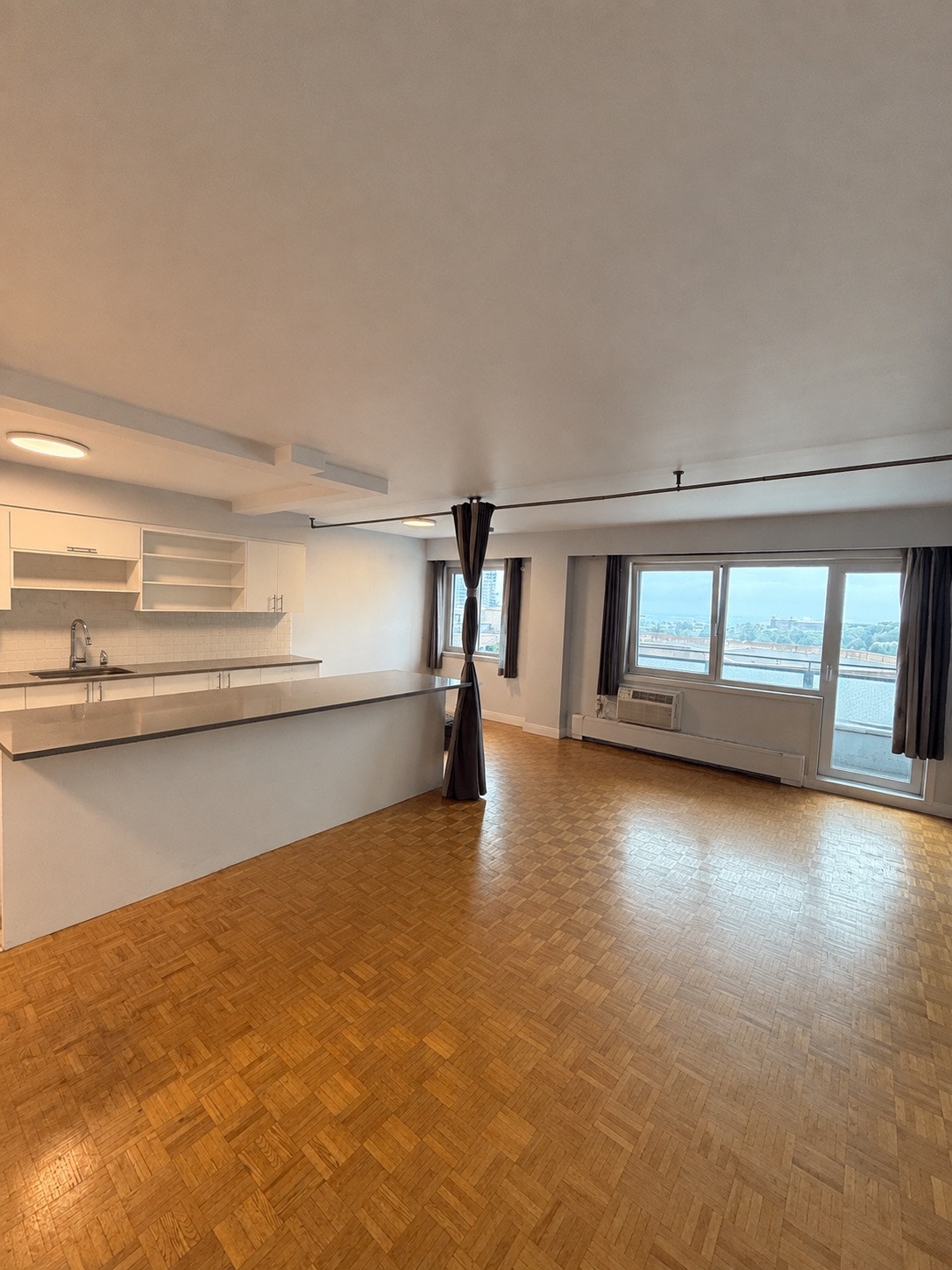 4530 Ch de la Côte-des-Neiges — photo 2