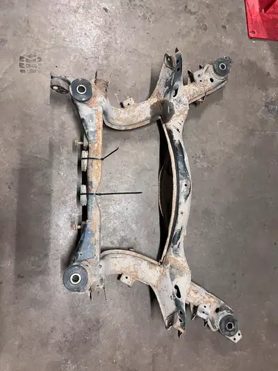 Selling a spare R32 GTR rear subframe. I had this installed in my GTST for a few years. It has energ...