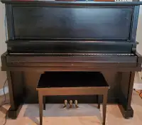 LAROSE Piano 