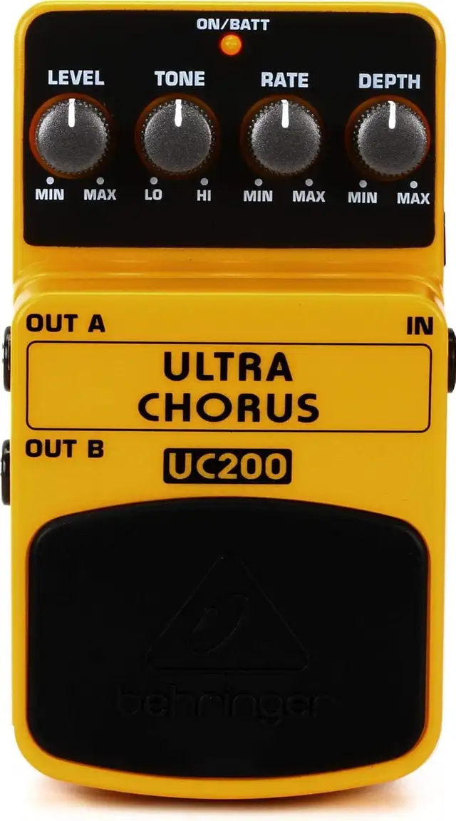 BNIB Behringer UC200 Ultimate Stereo Chorus Effects Pedal in Amps & Pedals in City of Toronto - Image 2