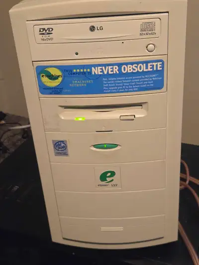 eMachines eTower 533i, View more