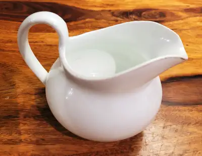 M.S.(Matvei Sidorovich) Kuznetsov porcelain creamer Russia antique rare pitcher milk cream. Marking...