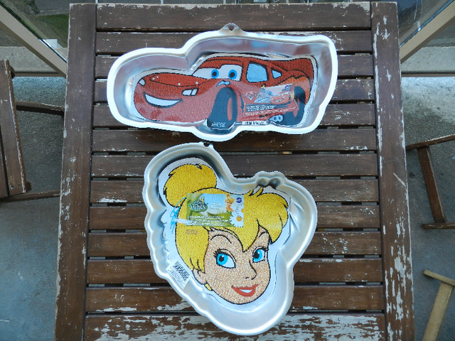 2x Wilton Lighting McQueen and Disney Fairies Aluminum Cake Pans in Kitchen & Dining Wares in Belleville