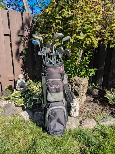 Sac et batons de Golf / Golf set with Bag, View more