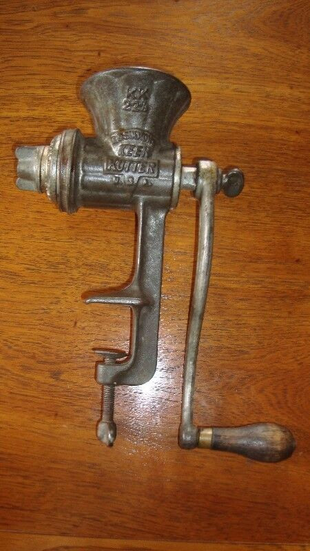 KEEN KUTTER MEAT GRINDER in Arts & Collectibles in Cornwall