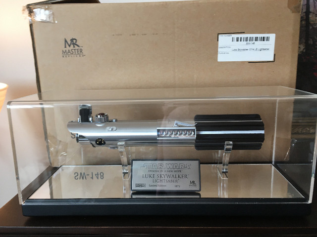 Master Replicas Star Wars Luke Skywalker Lightsaber SW-148 in Arts & Collectibles in Kingston