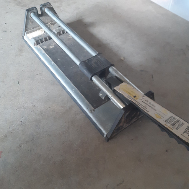 13" Manual Tile cutter in Hand Tools in Kitchener / Waterloo