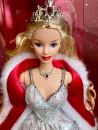 Holiday Celebration Barbie (2001)