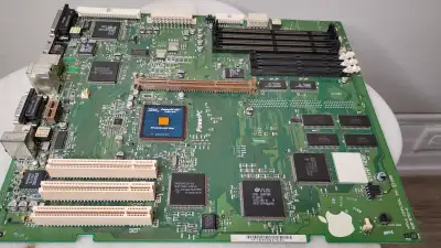 PowerMacintosh 7200 system board, View more