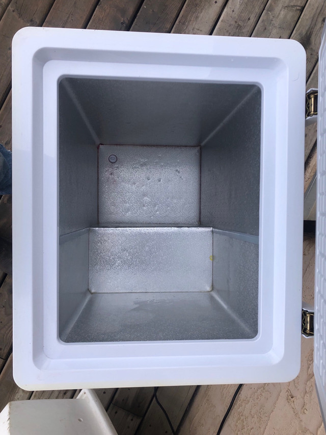 Chest Freezer in Freezers in Lethbridge - Image 2