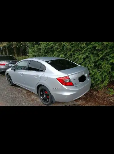 Inline 4 1.8L Honda Civic 2012 LX trim for 5-Speed Manual Lovers out there, light as a feather and a...