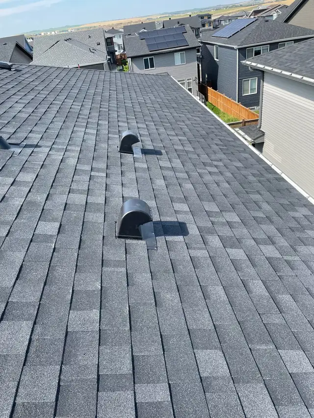 Now hiring Roofer63654773772419121