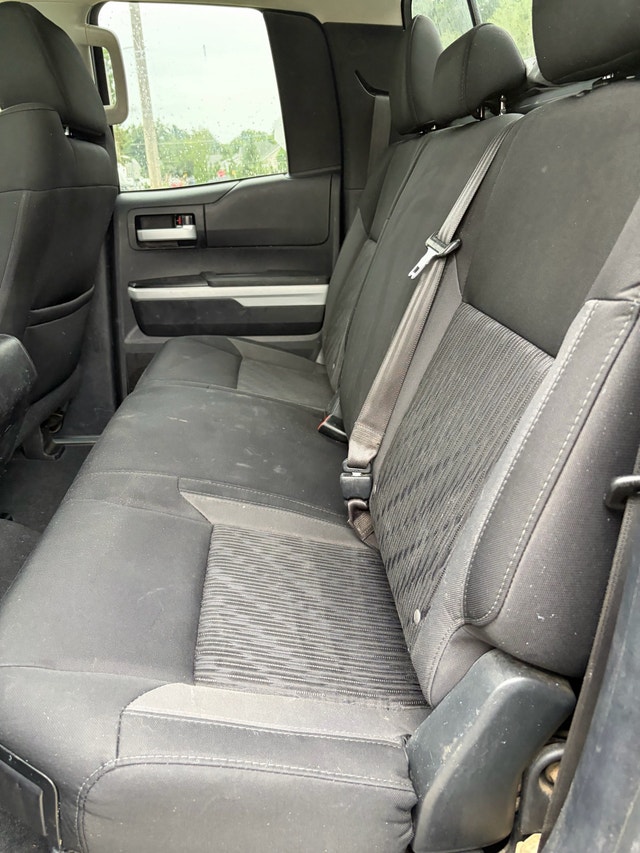 Toyota Tundra SR5 Double Cab 4x4 — photo 4