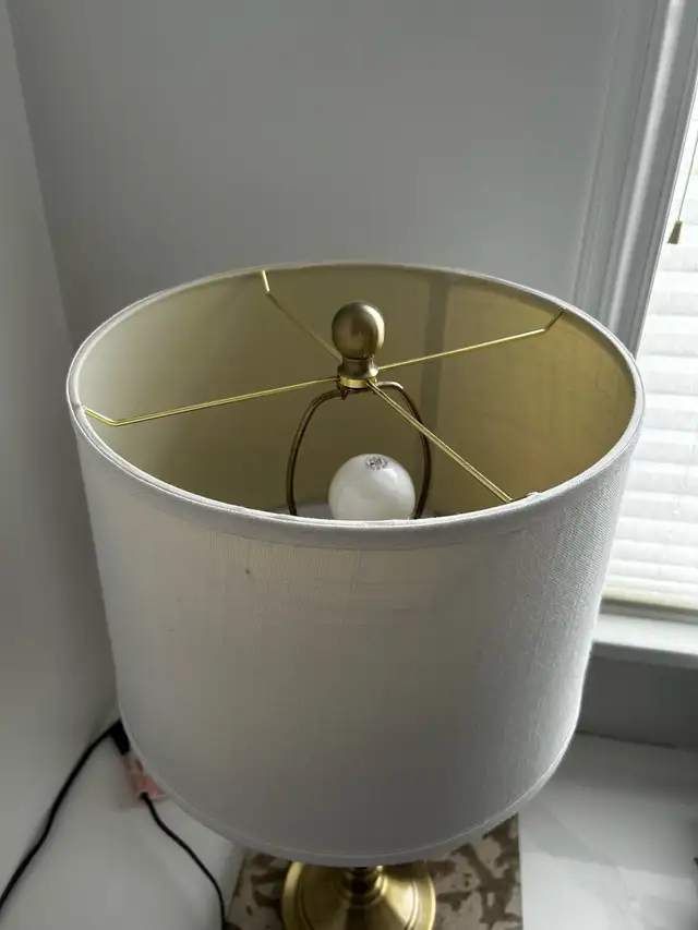 gold/cream table lamp64866533006722121