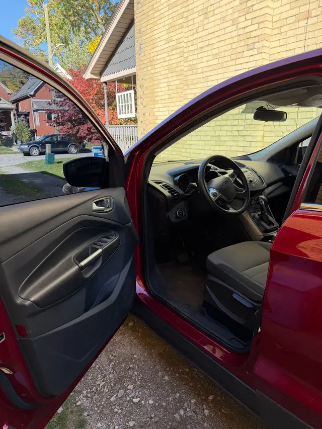 Ford Escape 2016595518100372858884