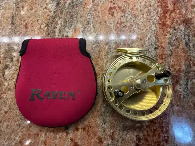 Vintage Gold Raven Vecrta SST Centerpin Float Reel - 4 1/2" Dia., View more