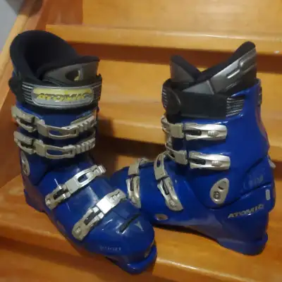 Size 30.5 Atomic Ski Boots, View more