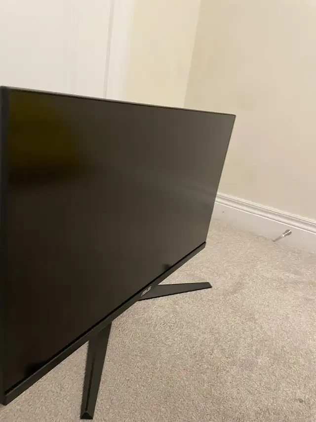 31.5 ASUS VG1A series gaming monitor in Monitors in Oshawa / Durham Region - Image 5