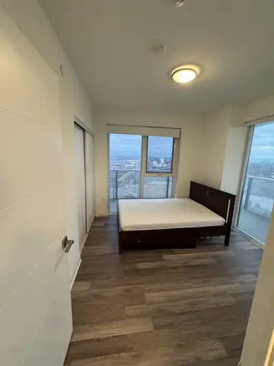 Bright Furnished Room in Modern Apartment – Available Now, View more