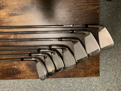 Very nice set of Wilson Launch Pad 2 hybrid/irons and a Callaway Razr hybrid 3 (21 degrees) and a Co...