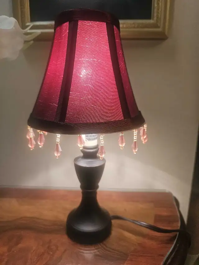 Small 12" Tall Lamp in Indoor Lighting & Fans in Oakville / Halton Region - Image 4