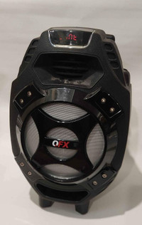 QFX Portable Bluetooth Speaker - PBX-61081BT SI Silver - Outdoor