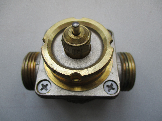 Danfoss VMT 065F8961 1/2" Valve.  Tested and working. in Heating, Cooling & Air in Calgary - Image 3