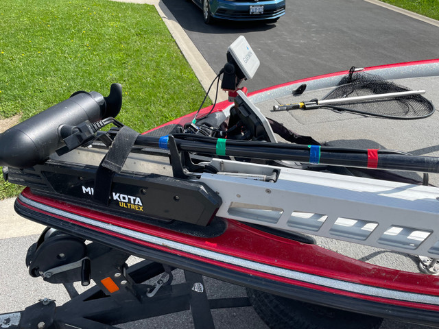 Stratos Bass Fishing boat 294xl evolution  in Powerboats & Motorboats in Kingston - Image 3