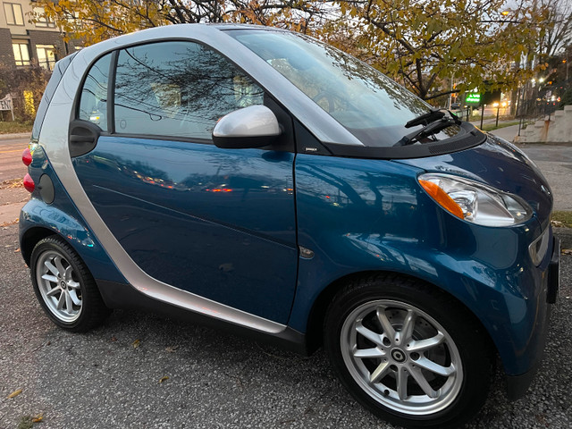2010 Smart Fortwo, Passion. 1-L gas saver. Sunroof. in Cars & Trucks in City of Toronto - Image 2