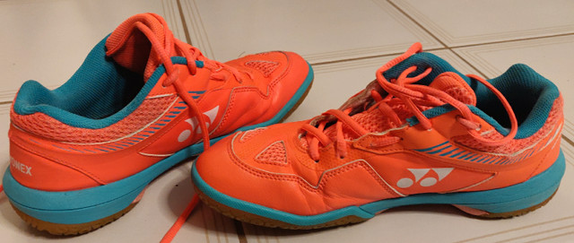 High-end badminton / indoor court shoes in Tennis & Racquet in Markham / York Region - Image 2