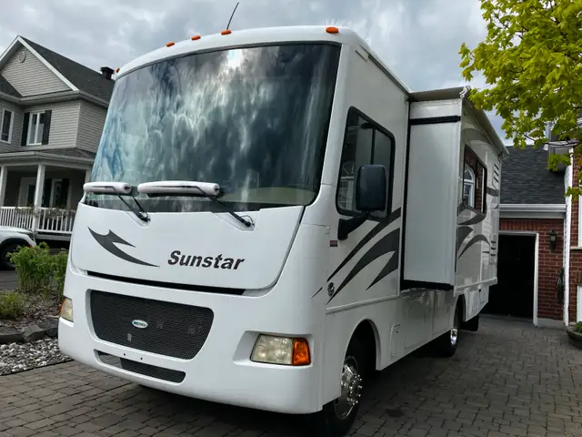 2013 Sunstar Sport 26HE 27pi in RVs & Motorhomes in Lévis - Image 3