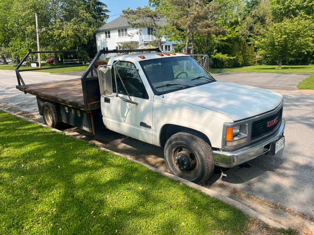 1998 Chevrolet Nevada Edition Flatbed in Cars & Trucks in St. Catharines