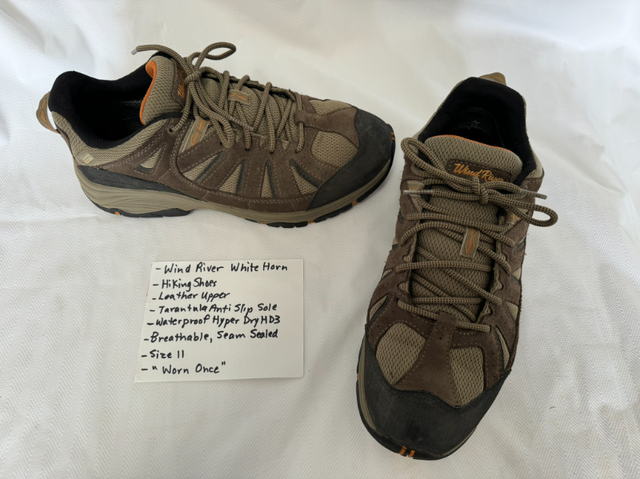 MENS' HIKING AND DRESS SHOES, SIZE 11, "LIKE NEW" in Men's Shoes in Medicine Hat - Image 2