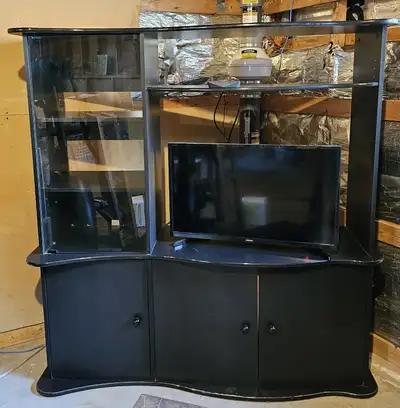 Meuble de TV et audio à donner, View more