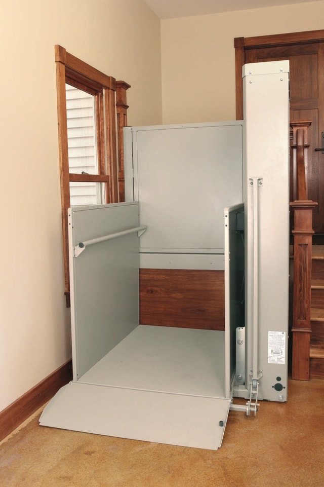 used PORCHLIFTS 4000 STAIR CHAIR LIFTS 2000 includes install Health