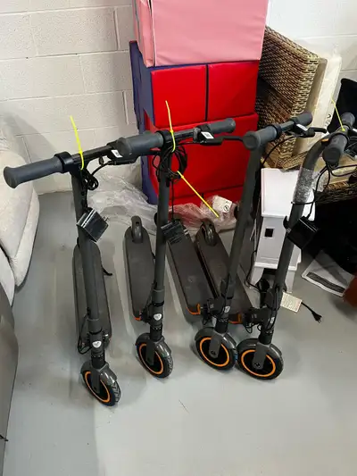 Ninebot E12 kids' electric scooter open box Features: Max speed: 18 km/h Typical range: 10 km (may v...