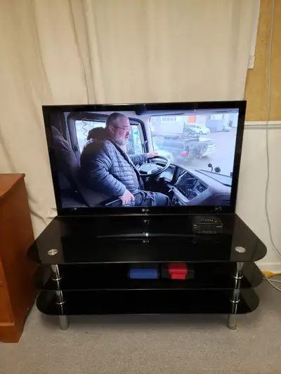 LED  TV  LG 42 inch. Working perfectly. With remote., View more