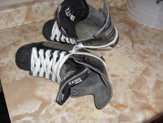 CCM Men's Tack Skates Pro 3 - Lite in Hockey in Ottawa - Image 4