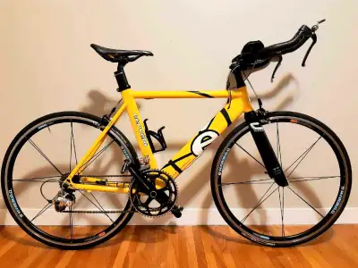 Cervelo Triathlon Bike. Weigh 16 lbs. Carbon fiber body. GUC