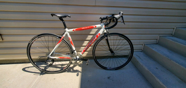 2002 Specialized Allez Sport dans De route  à Lethbridge