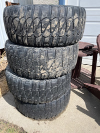 33x12.50 R17 rims and tires