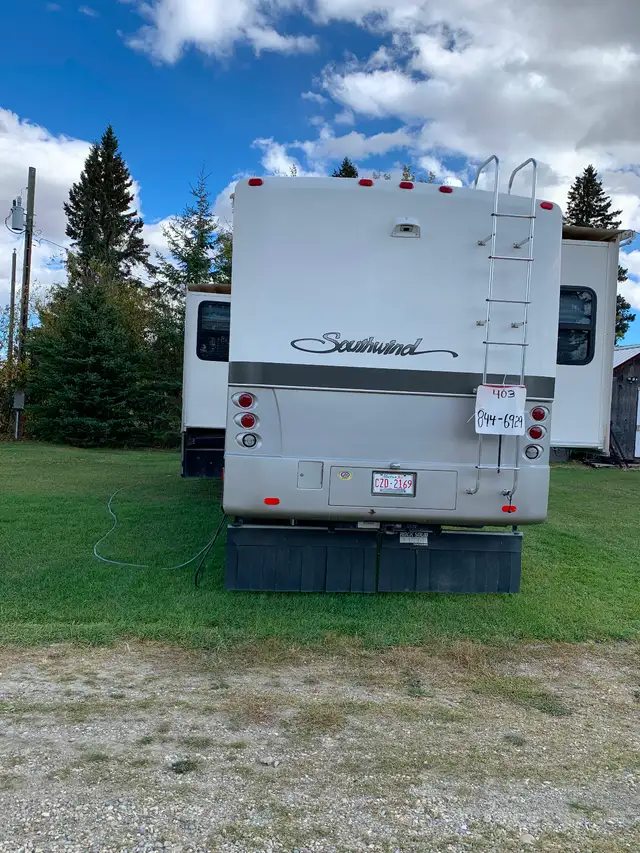 Motorhome For Sale in RVs & Motorhomes in Red Deer - Image 3