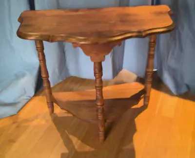 Like new after being cleaned up and refinished - Solid Walnut - Hand Rubbed Medium Walnut Colour Dan...