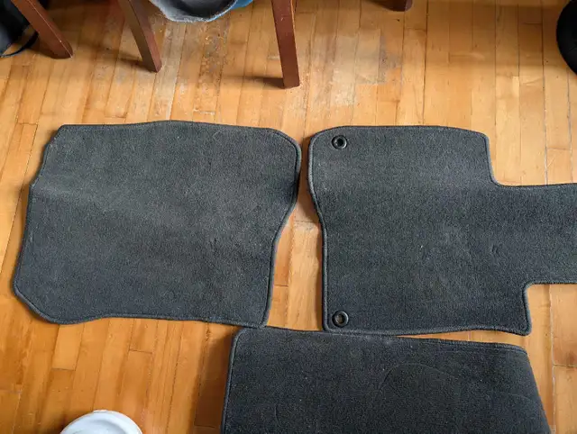 Tapis neuf Vus Honda 2017 in Other Parts & Accessories in Laval / North Shore - Image 2