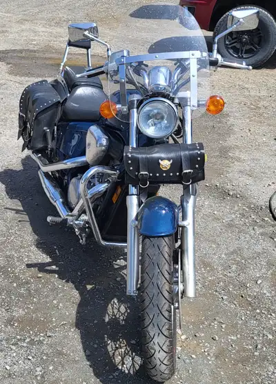 New front and rear tires 100klm New Battery New Gas Cap Saddle bags Service done last year Carburato...