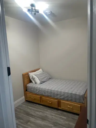 Fully furnished private room available June 1. Shared kitchen, bathroom and balcony in apartment. In...