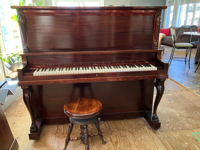 Free piano. John Rapper. Good condition. in Pianos & Keyboards in Oakville / Halton Region